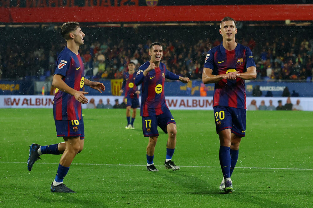 Olmo proslavlja gol, Foto: Reuters