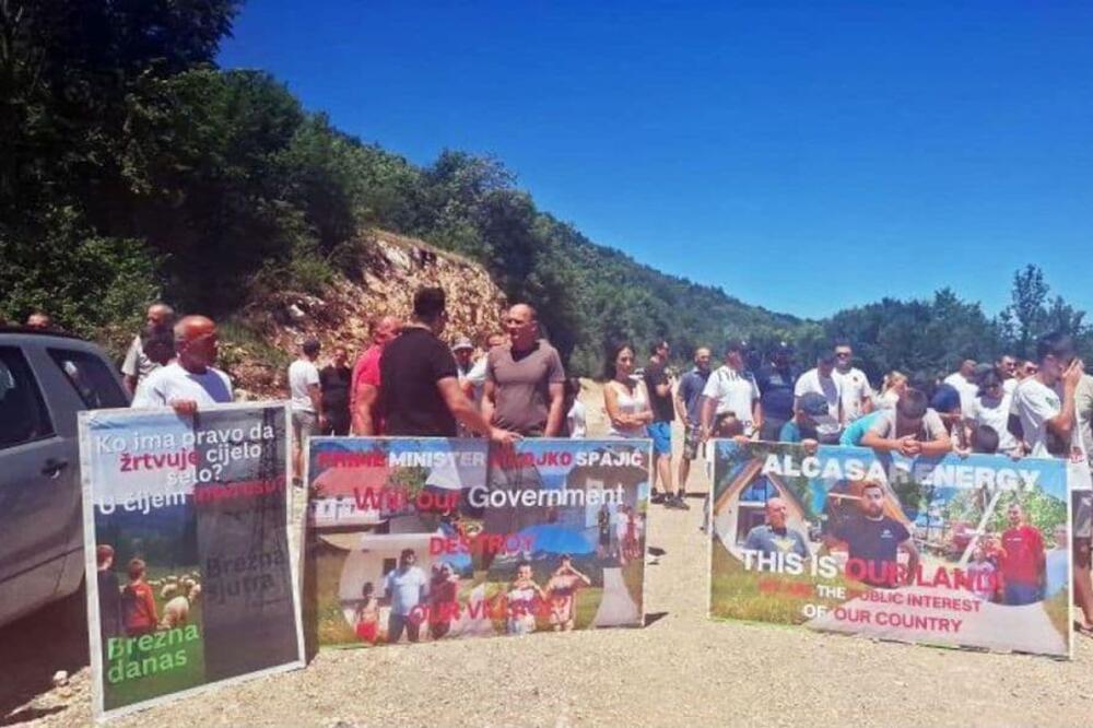 Sa jednog od protesta mještana Brezana, Foto: GI Spasimo Brezna