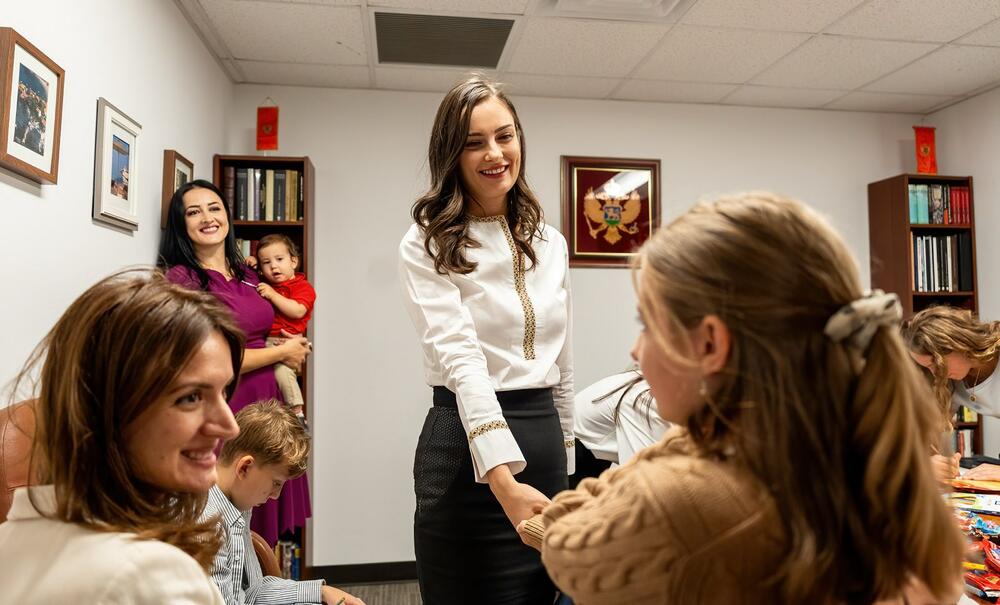 <p>Kroz radionicu se istaklo da su različitosti najveće bogatstvo, te da njegovanjem kulturne baštine čuvamo i jačamo osjećaj zajedništva</p>