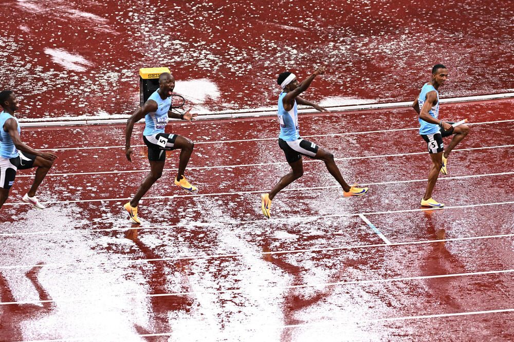 Ples na kiši Tokija: Štafeta Bocvane slavi veliki uspjeh, Foto: Reuters