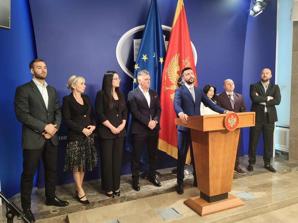 DPS poziva Spajića da smijeni Bečića, uputiće interpelaciju svima...