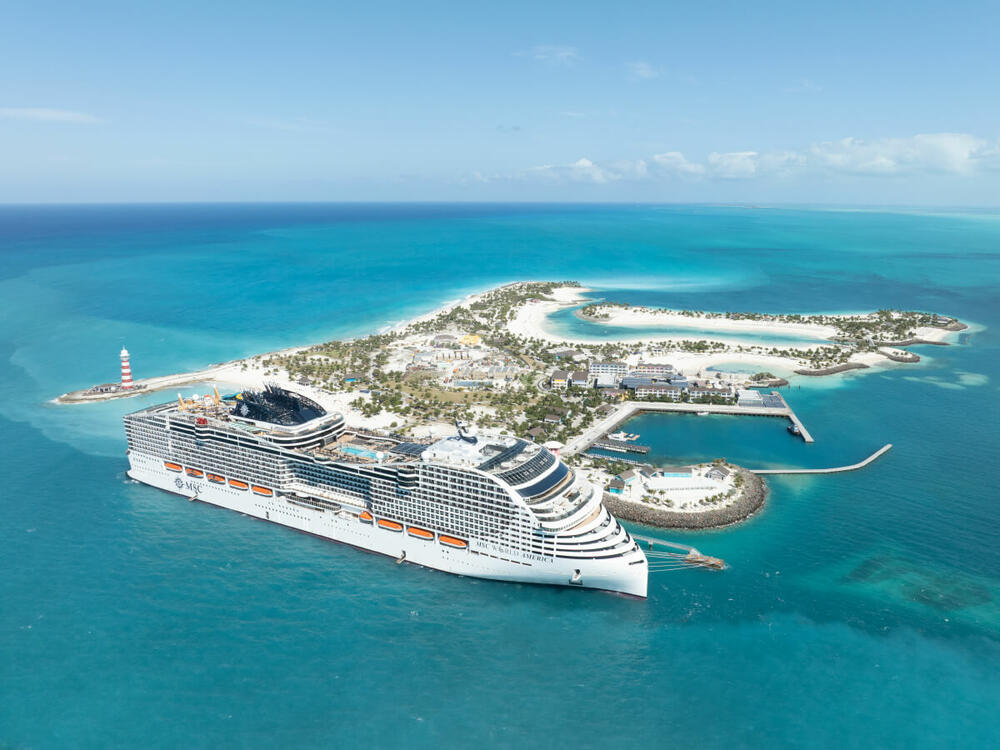 <p>Allegra Krstarenja, koja već 15 godina uspješno posluje u regionu, lansirala je novi, moderan web sajt –<a href="https://allegrakrstarenja.com/" target="_blank"><strong> www.allegrakrstarenja.com</strong></a> – na kojem putnici mogu <strong>24 sata dnevno</strong> jednostavno i sigurno da pronađu i rezervišu svoje idealno krstarenje.</p>