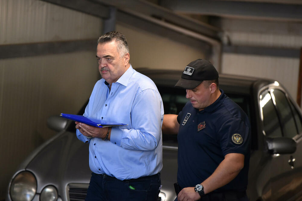 Jedno od ranijih privođenja Kneževića, Foto: Boris Pejović