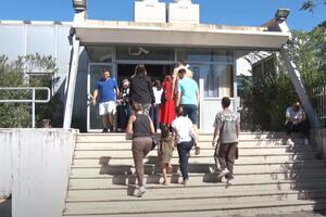 Ističe rok za zamjenu starih ličnih karti, gužve ispred šaltera...