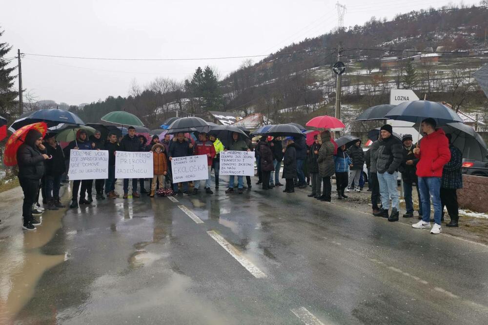 Sa jednog od ranijih protesta mještana, Foto: Jadranka Ćetković