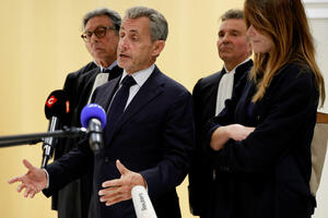 Sarkozi: Ako oni apsolutno žele da spavam u zatvoru, spavaću u...
