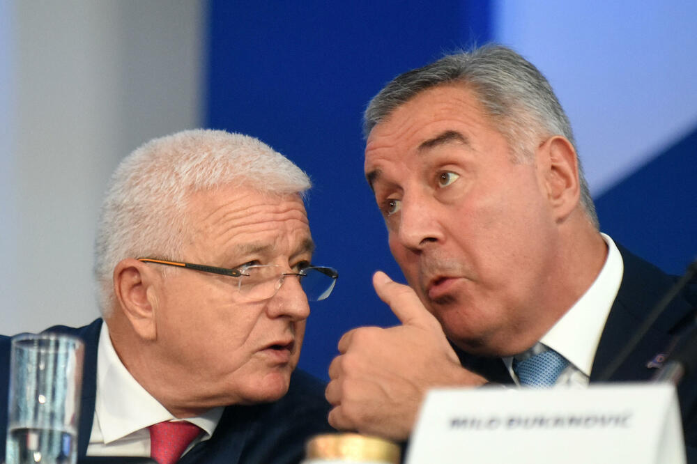 Lider SEP-a bivše partijske drugove do sada kritikovao blago i izokola: Marković i Đukanović, Foto: Boris Pejović