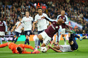 Pobjede Porta i Aston Vile u Ligi Evrope, Radunoviću 45 minuta u...