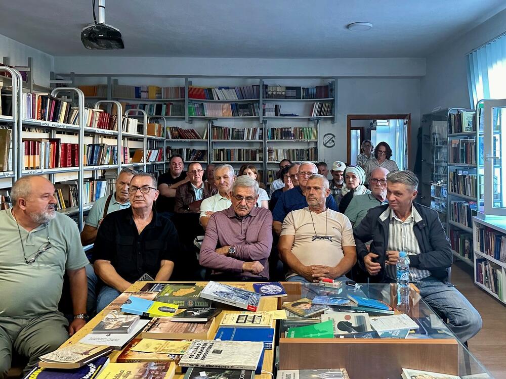 Čitanje u biblioteci u Kalesiji