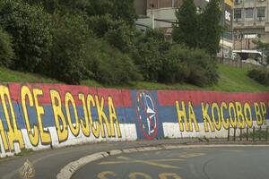 Da li režim finansira ili samo čuva murale "Kad se vojska na...