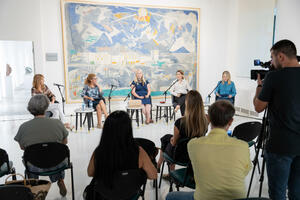 Književnost povezana s muzikom, pozorištem, filmom...