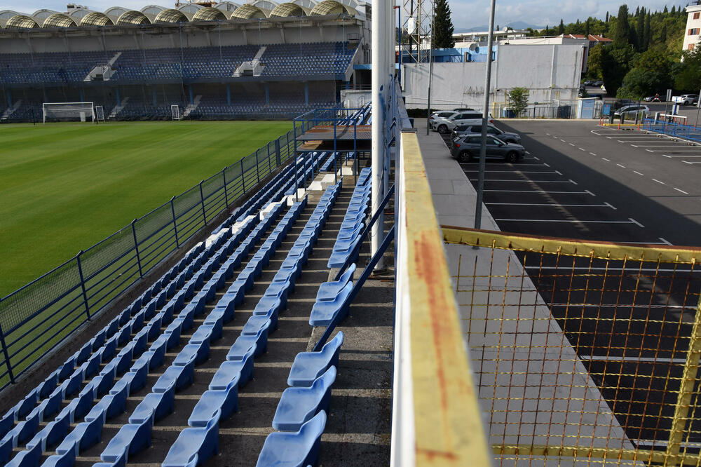 Istočna tribina dugo se čeka, Foto: Luka Zekovic