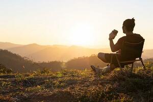 Manje kafe, živopisniji snovi