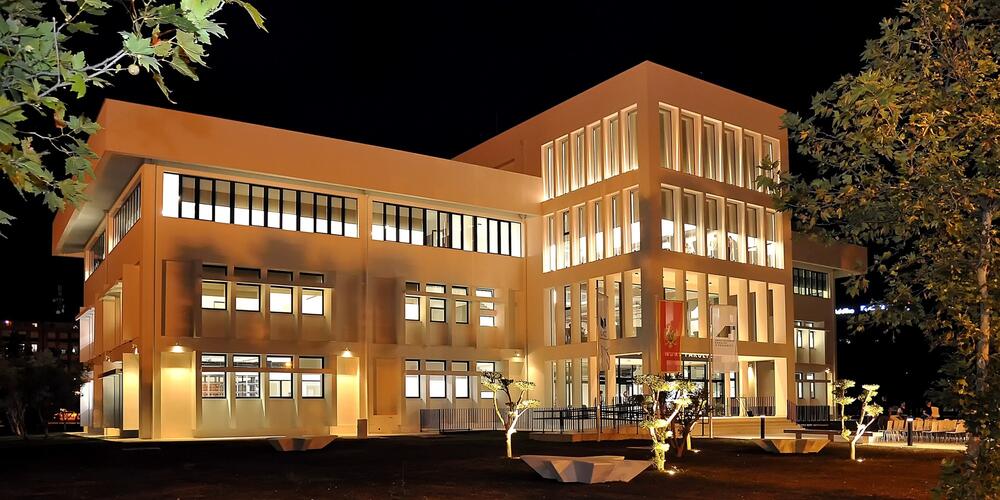 Arhitektonski fakultet ovaranje