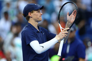 Siner savladao De Minora i plasirao se u finale Pekinga