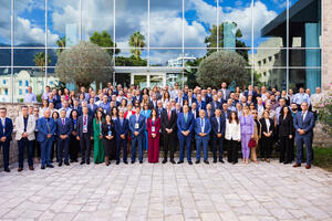 Digitalna transformacija kao pokretač ekonomskog rasta, inovacija...