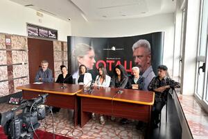 „Otac” Florijana Zelera u režiji Nataše Poplavske pred publikom...