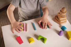 Nova otkrića o autizmu: razlike zavisno od uzrasta