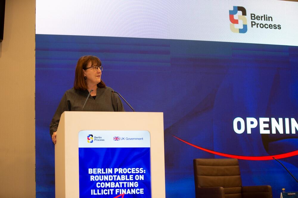 Don Meken, Foto: Britanska ambasada