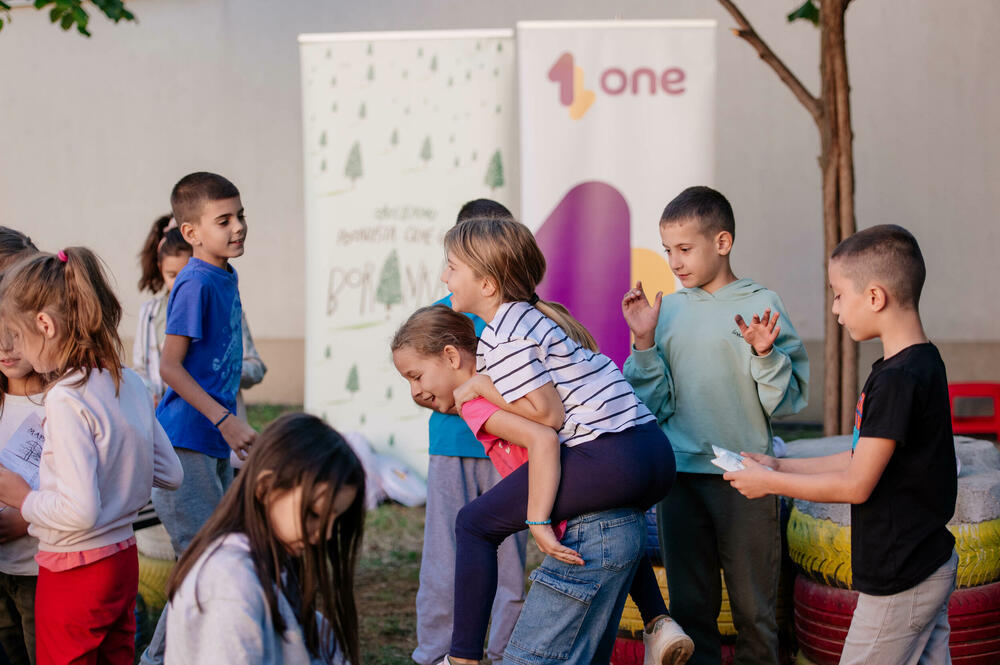 <p><em>Kada šuma gori, cijelo društvo je na nogama.</em></p>