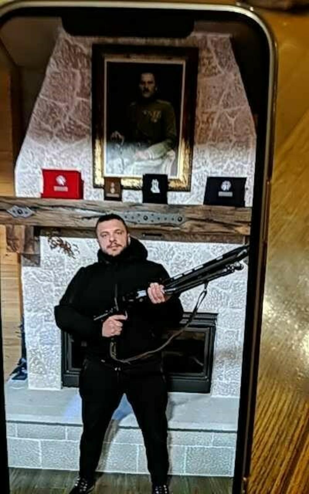 “Born mi je rekao da ti prenesem”: Milović