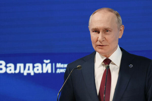 Putin pažljivo prati "rastuću militarizaciju Evrope": Odgovor na...