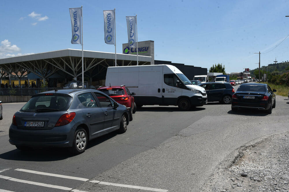 Obilaznicom žele smanjenje gužvi na Zabjelu: Ulica Vojislavljevića, Foto: Luka Zekovic