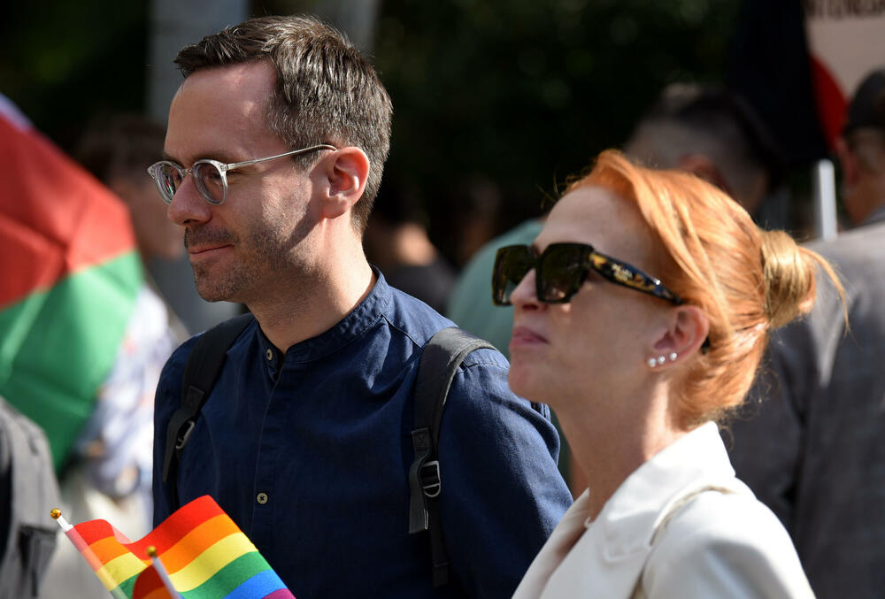 <p>"Sloboda se osvaja i gradi odlučnošću i hrabrošću. Otpor znači da se ne povlačimo pod silom mržnje, već da se borimo za prava koja su naša po rođenju"</p>