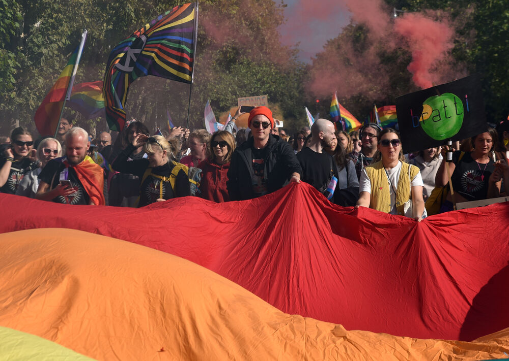 <p>"Sloboda se osvaja i gradi odlučnošću i hrabrošću. Otpor znači da se ne povlačimo pod silom mržnje, već da se borimo za prava koja su naša po rođenju"</p>
