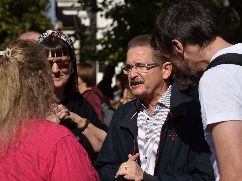 <p>"Sloboda se osvaja i gradi odlučnošću i hrabrošću. Otpor znači da se ne povlačimo pod silom mržnje, već da se borimo za prava koja su naša po rođenju"</p>