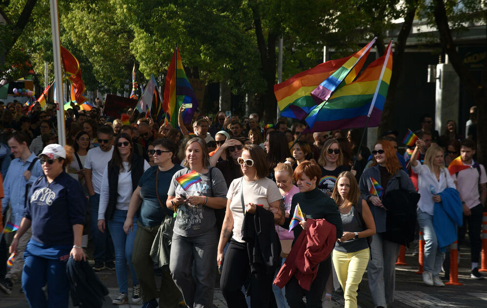 <p>"Sloboda se osvaja i gradi odlučnošću i hrabrošću. Otpor znači da se ne povlačimo pod silom mržnje, već da se borimo za prava koja su naša po rođenju"</p>