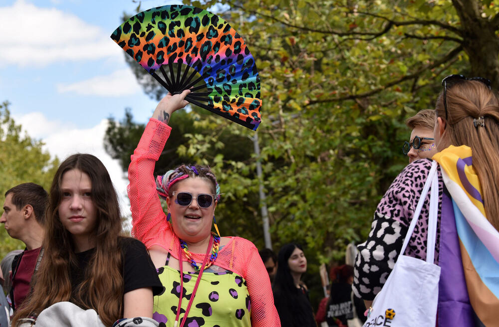 <p>"Sloboda se osvaja i gradi odlučnošću i hrabrošću. Otpor znači da se ne povlačimo pod silom mržnje, već da se borimo za prava koja su naša po rođenju"</p>