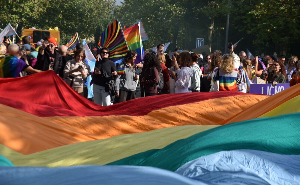 <p>"Sloboda se osvaja i gradi odlučnošću i hrabrošću. Otpor znači da se ne povlačimo pod silom mržnje, već da se borimo za prava koja su naša po rođenju"</p>