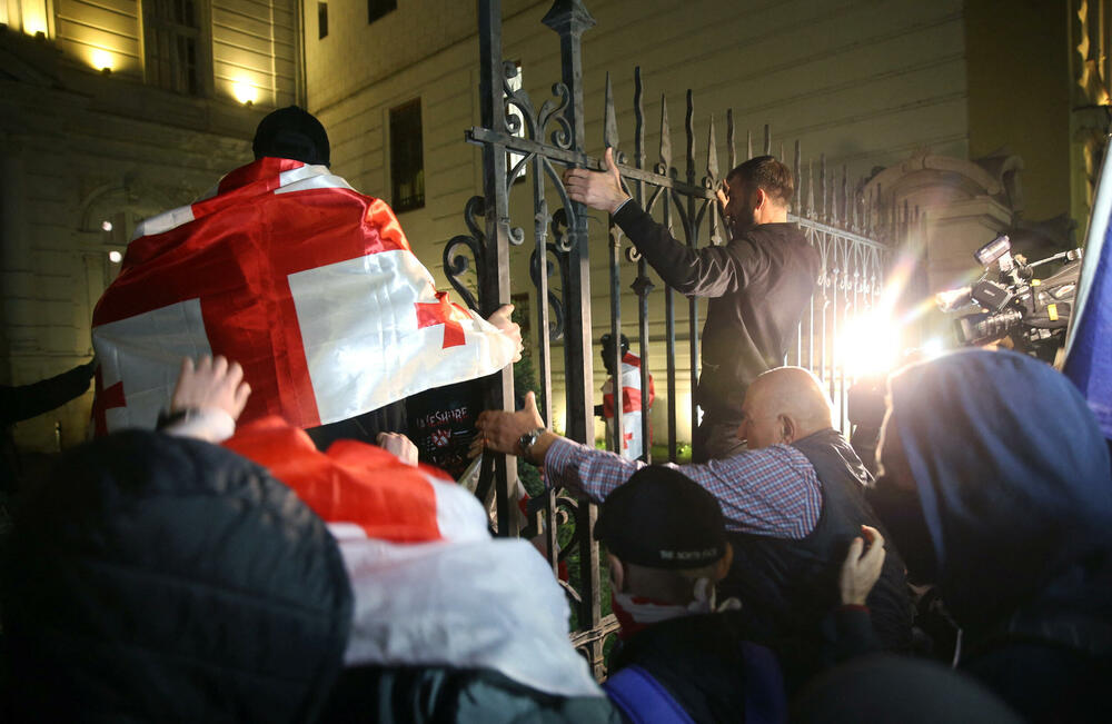 <p>Nekada jedna od najprozapadnijih zemalja nastalih poslije raspada Sovjetskog Saveza, Gruzija je u posljednje vrijeme zahladila odnose sa Zapadom, posebno nakon početka rata Rusije protiv Ukrajine</p>