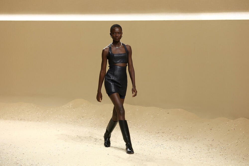 <p>Hermes je nadmašio rivale iz sektora luksuzne mode kao što su Luj Viton, Kering i Šanel, u trenutku kada se industrija suočava sa produženim padom potražnje</p>