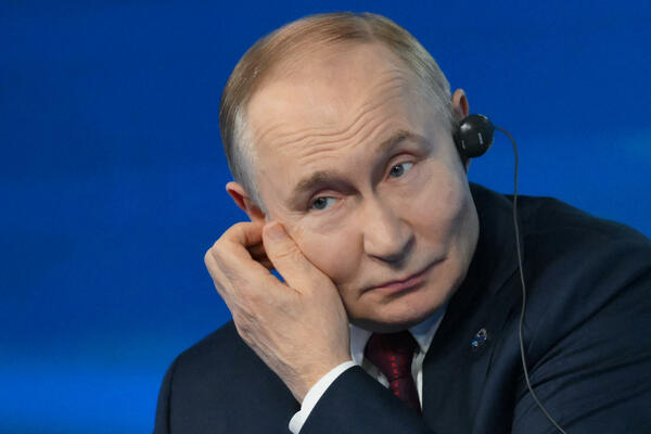 Putin: Isporuka Tomahavka Ukrajini uništila bi odnose sa SAD