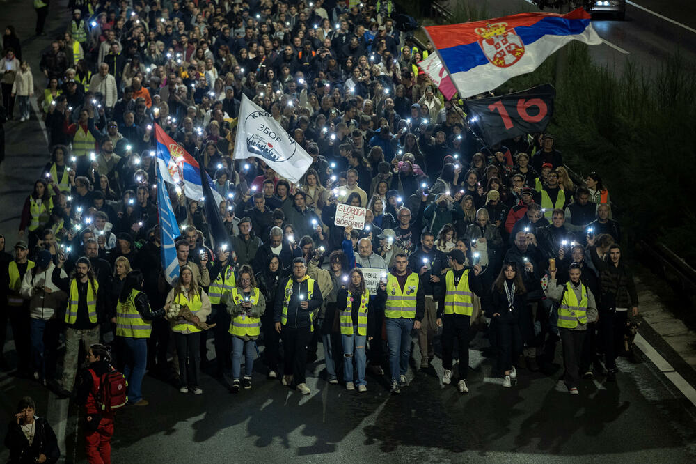 Sa jednog od protesta u Srbiji, Foto: REUTERS
