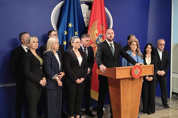 Klub poslanika DPS: Vladajuća većina odbila da raspravlja o...