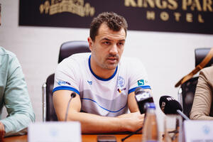 Budućnost misli na budućnost, Brguljan: Mladi igrači mogu samo da...