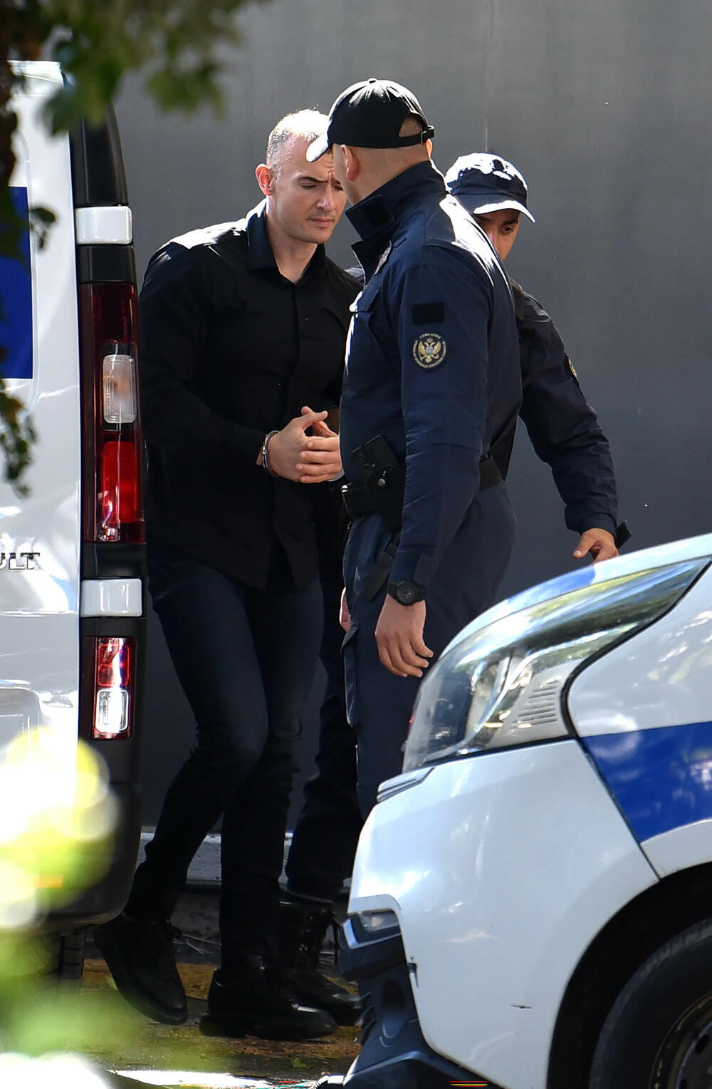 <p>Sud je prihvatio zahtjev da se glavni pretres odloži kako bi se branilac upoznao sa spisima</p>