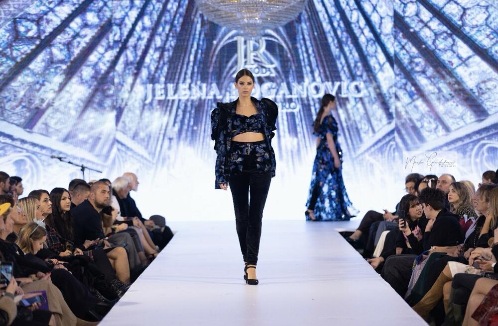 Model iz prošle kolekcije Jelene Roganović