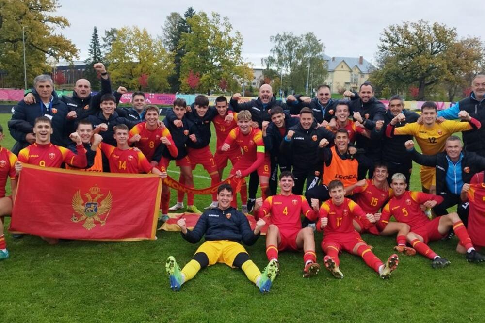 Kadeti proslavljaju plasman u elitnu rundu kvalifikacija, Foto: FSCG