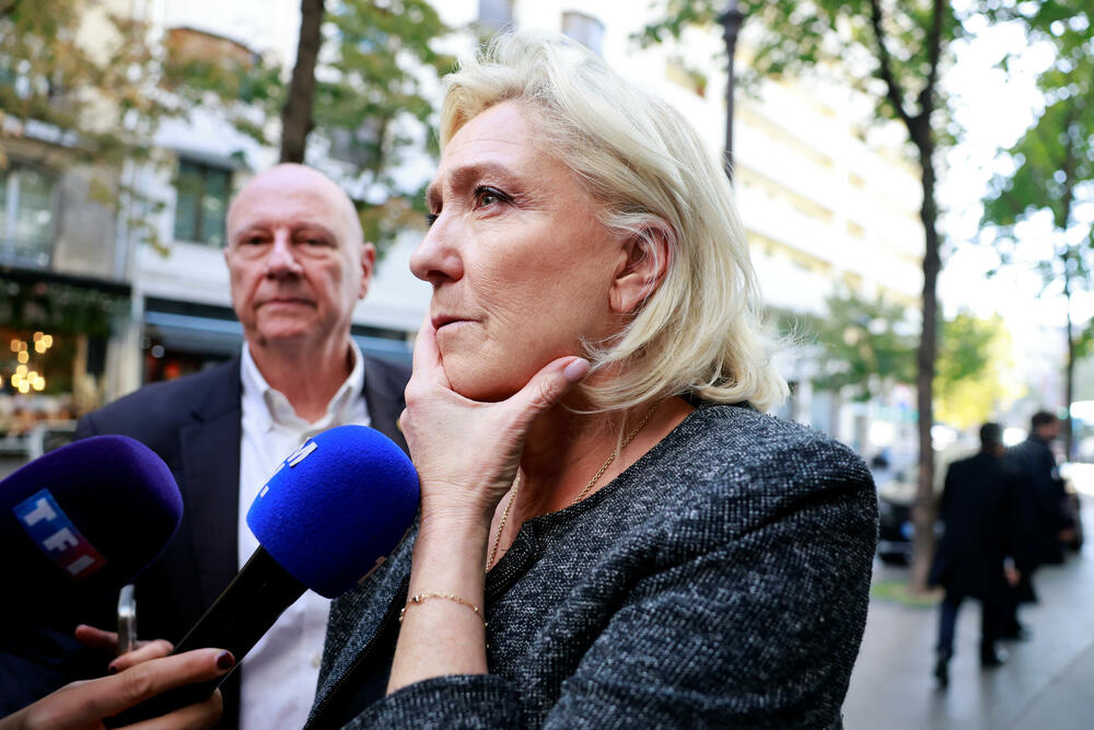 Le Pen upozorila da će blokirati svaku novu vladu