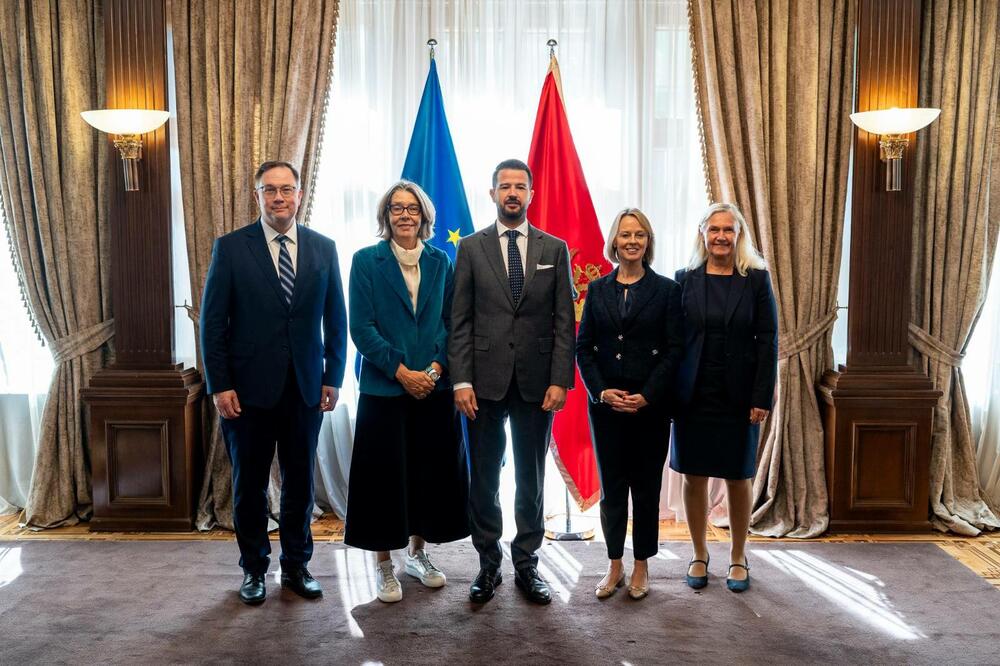 Milatović sa ambasadorima nordijskih država, Foto: Kancelarija za odnose s javnošću predsjednika Crne Gore