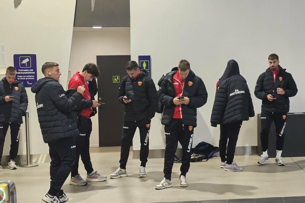 Montenegrin footballers at the airport in the Faroe Islands, Photo: Vijesti