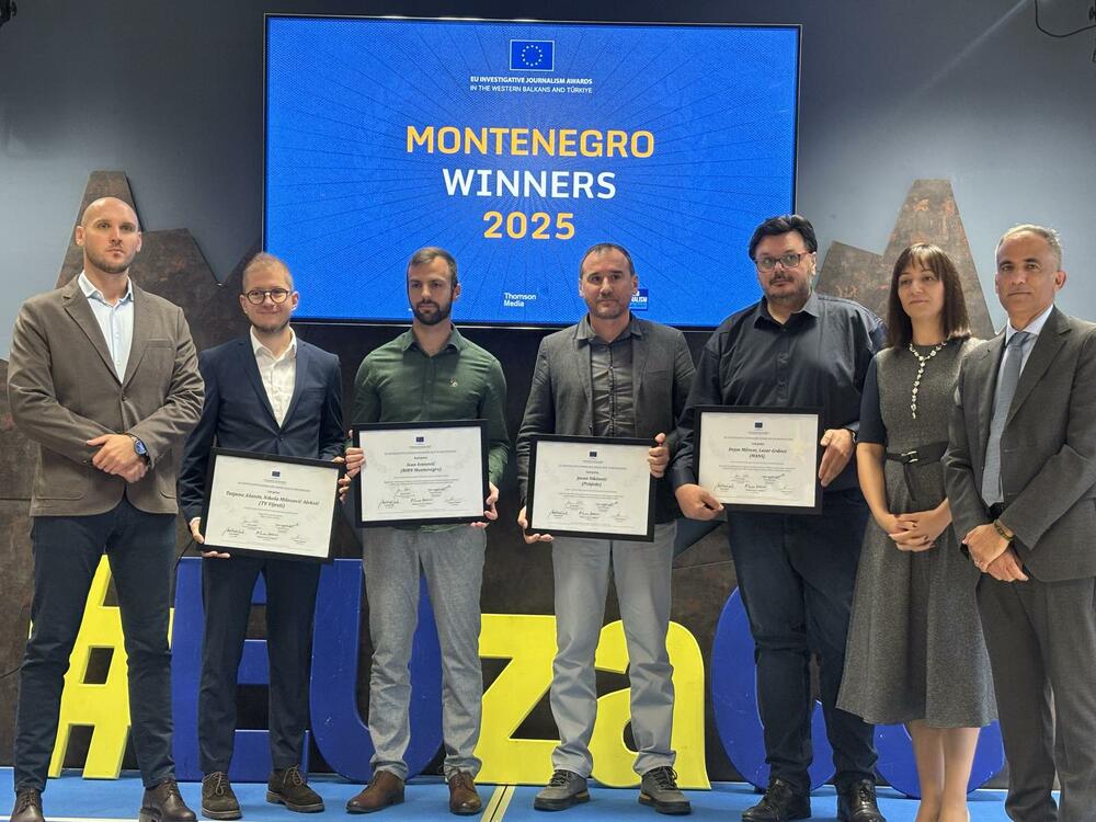 Novinarji Televizije Vijesti prejeli prvo nagrado EU za raziskovalno novinarstvo v Črni gori