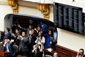 Parlament Perua izglasao opoziv predsjednice Dine Boluarte