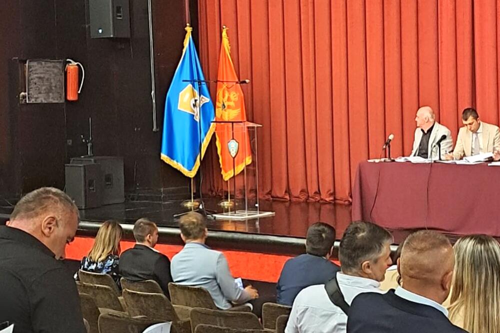 Janketić kaže da je vrijeme da se razgovara o nastavku saradnje: detalj sa sjednice SO Mojkovac, Foto: Instagram Opštine Mojkovac