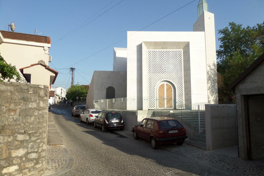 Hadrović Mosque, view to the northwest, Photo: B. Vukićević