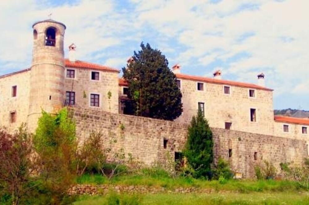 Manastir Podmaine neće biti ugrožen, Foto: manastirpodmaine.org